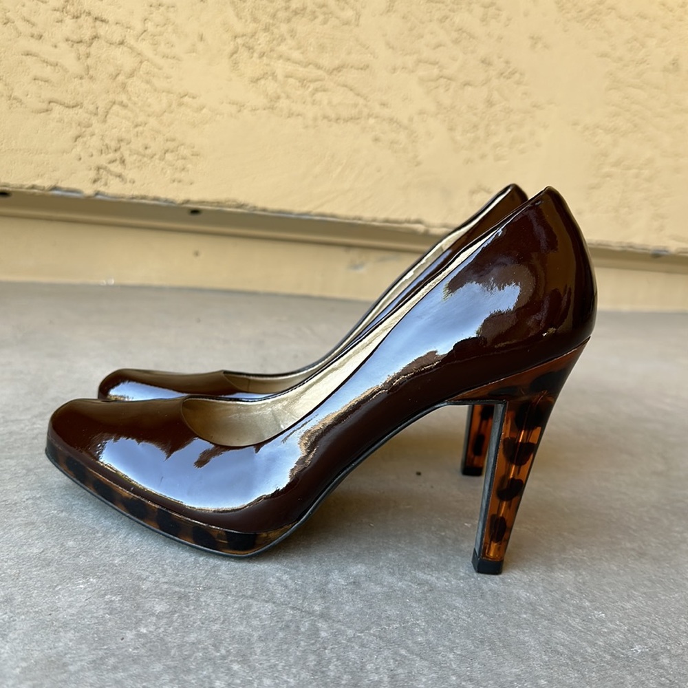 Jessica Simpson Tortoise Shell Pumps